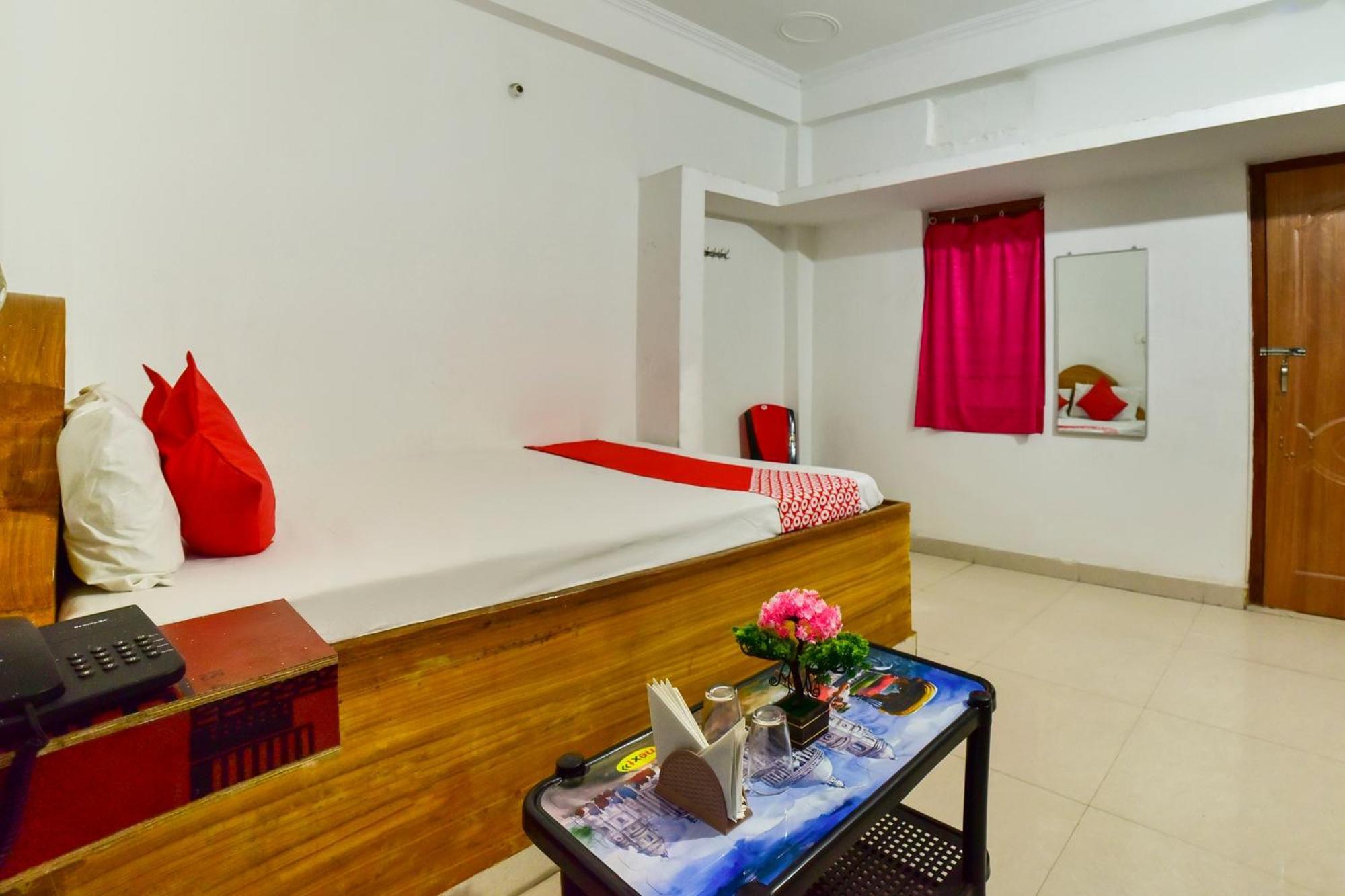 OYO 70010 Mamta Hotel Hajipur Exteriör bild
